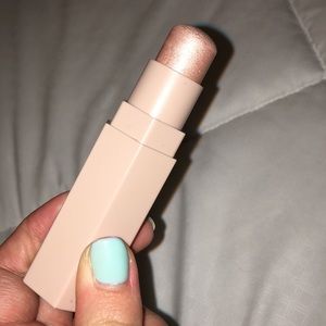 Fenty Match Stix Shimmer Skinstick in Starstruck
